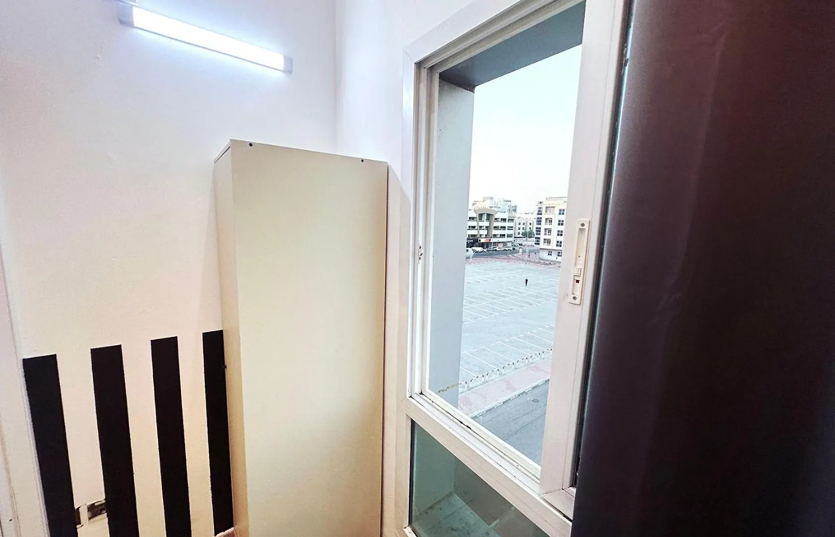 Partition Room In Al Seef Near Burjuman Metro Dubai