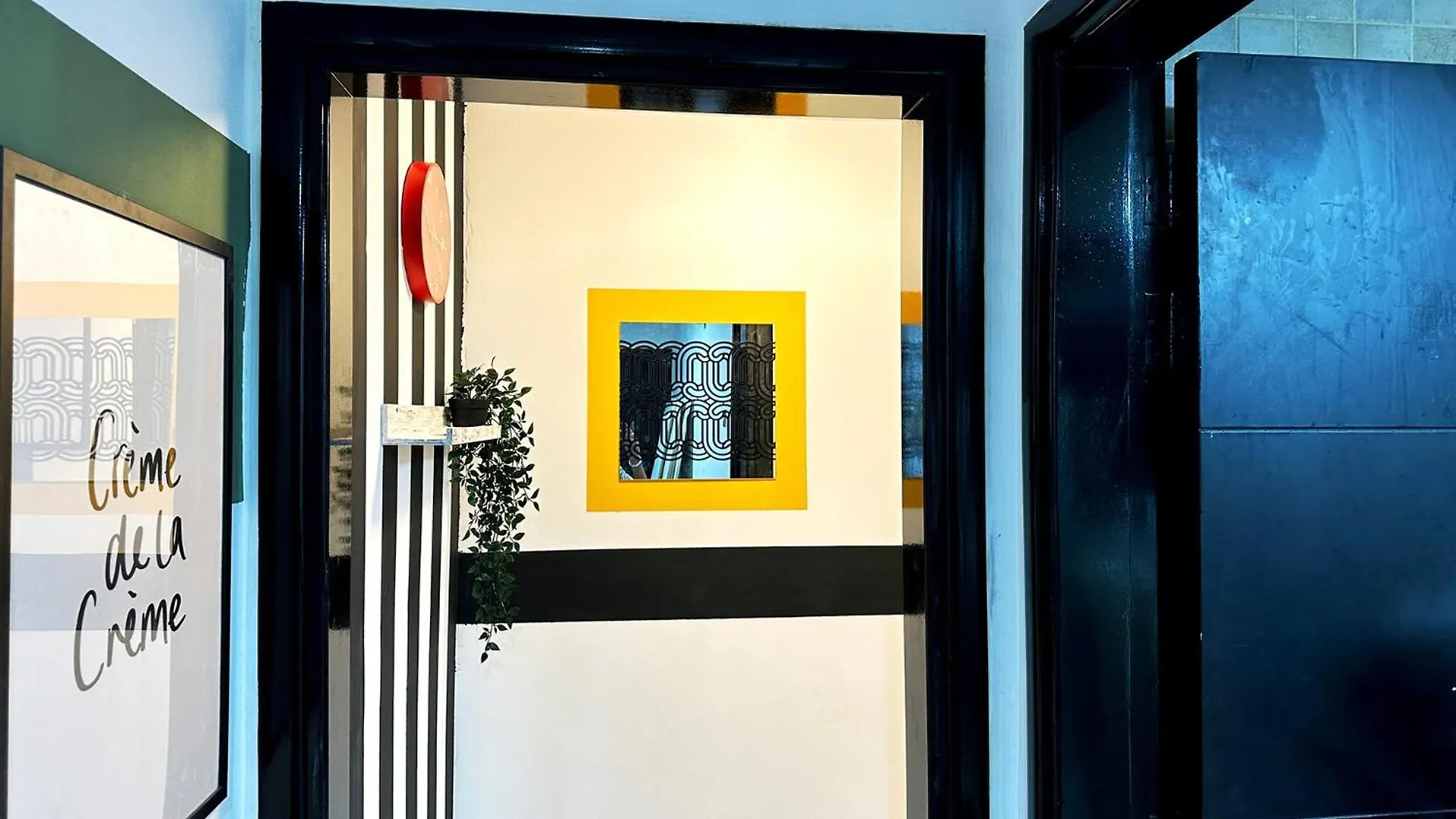 Partition Room In Al Seef Near Burjuman Metro Dubai Homestay