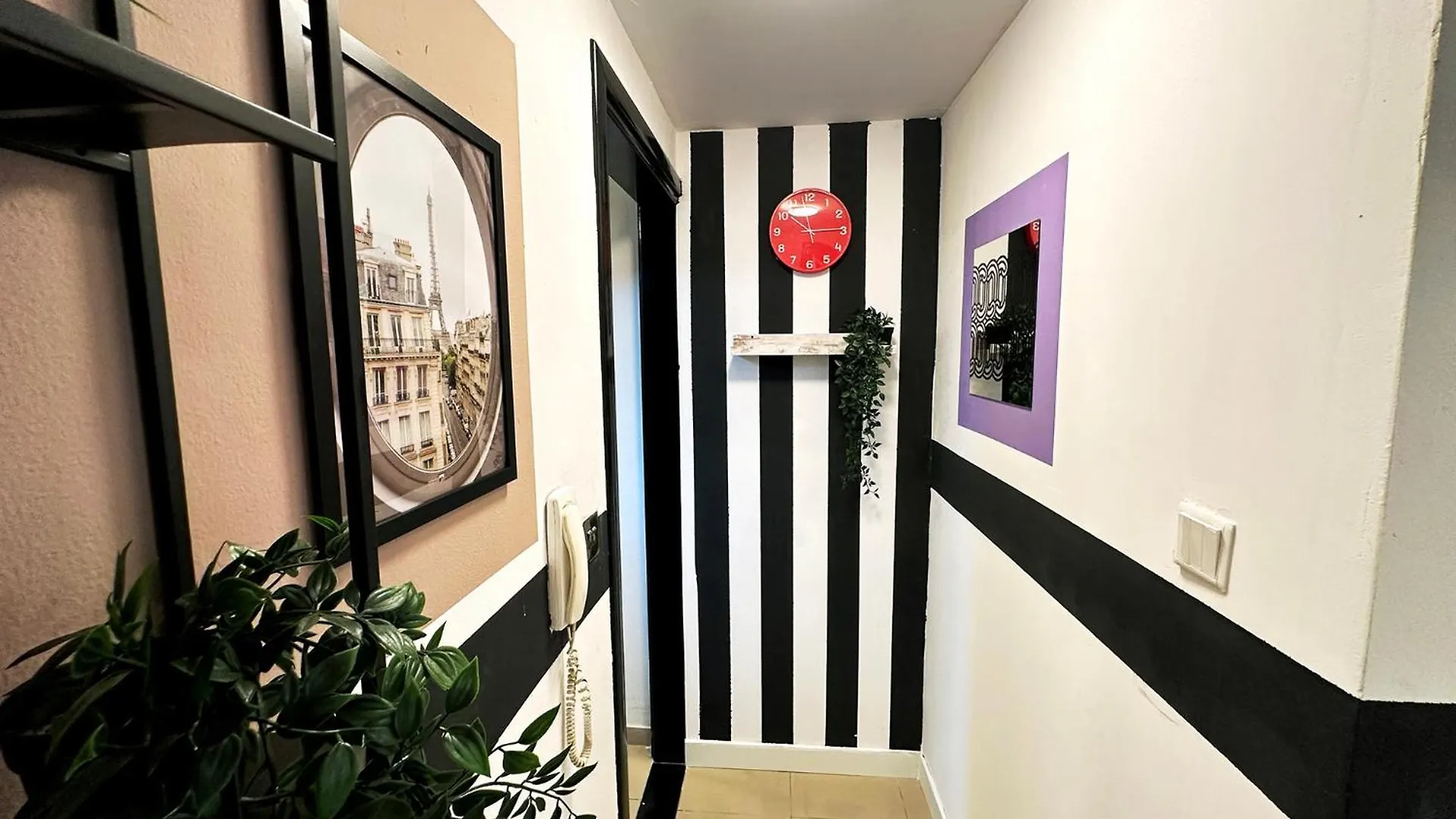 Partition Room In Al Seef Near Burjuman Metro Dubai 0*,